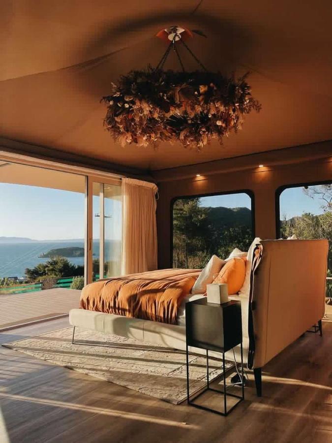 Drift Off Grid Luxury Eco Glamping Hotell Tarakohe Eksteriør bilde